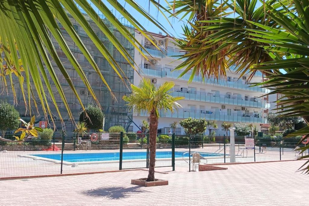 Alegre Apto Con Piscina, A 300M De La Playa. 블랑스 외부 사진