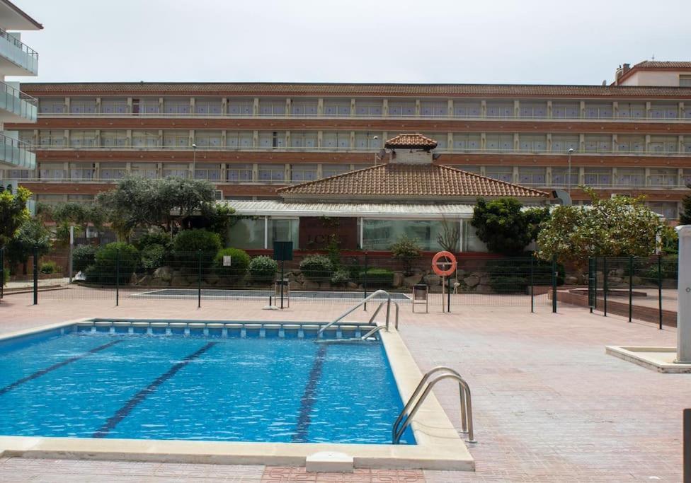 Alegre Apto Con Piscina, A 300M De La Playa. 블랑스 외부 사진